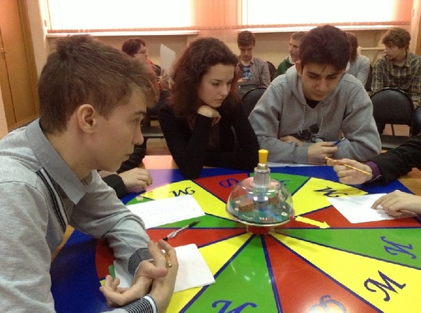 Проведение интеллектуальных игр для школьников. Хочу все знать картинки для детей. Игровая программа умники и умницы. Интеллектуальные игры для детей. Интеллектуальная игра на 1 сентября.