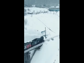 Рождественский поезд теперь курсирует между Нижним и Арзамасом🚂  Он будет ходить со 2 по 7 января. В пути пассажиров... (видео)