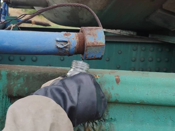 Утечка 55. Спасатель поисково-спасательного отряда. Загрязнение гсм. Разлив нефти на жд. 3.